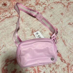 NWT Lululemon Bumbag